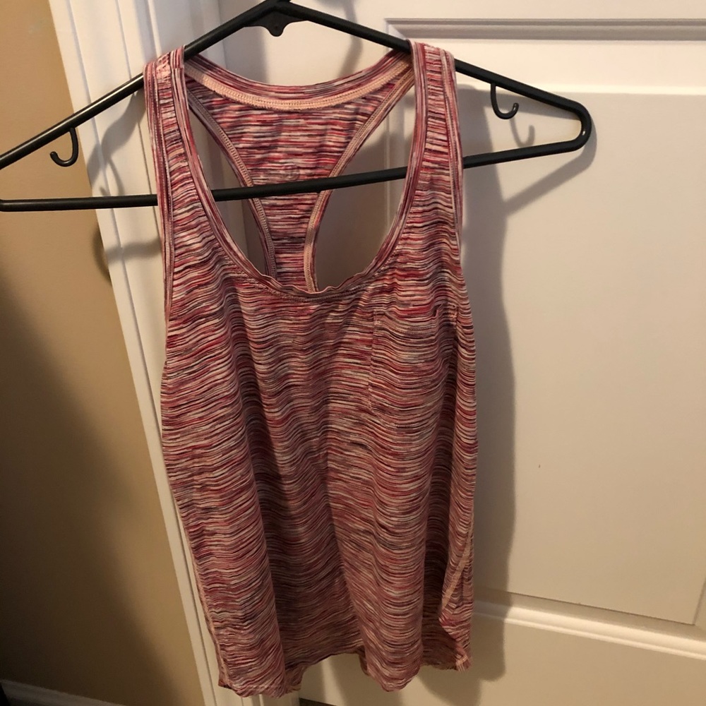 Lululemon tank 4